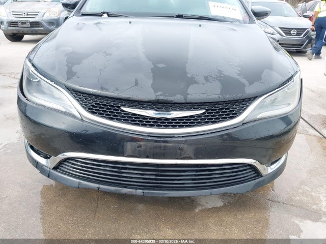 2015 Chrysler 200 Limited მანქანა იყიდება აუქციონზე, vin: 1C3CCCAB5FN679995, აუქციონის ნომერი: 44305938