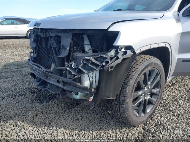 1C4RJFAG9MC566584 Jeep Grand Cherokee Laredo X 4x4