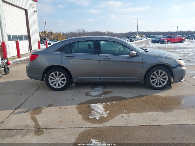 Aukcja sprzedaży 2013 Chrysler 200 Touring, vin: 1C3CCBBB0DN528794, numer aukcji: 44305959