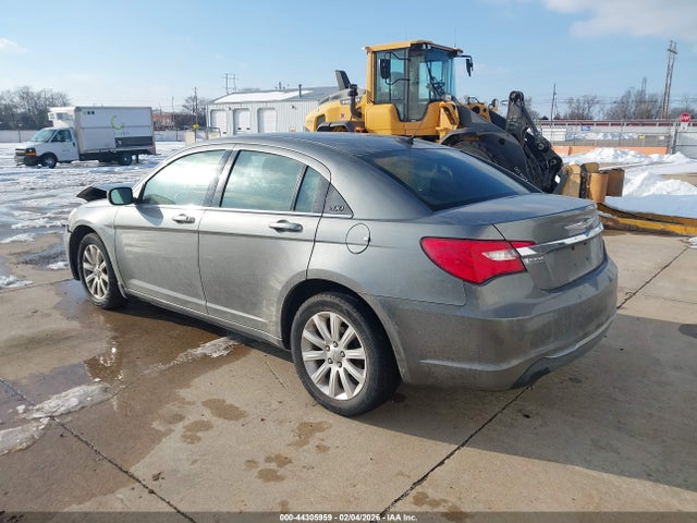 2013 CHRYSLER 200 1C3CCBBB0DN528794 Photo 2