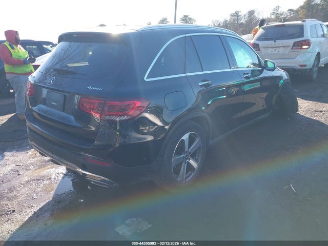 44305982 :رقم المزاد ، W1N0G8EB6NG121353 vin ، 2022 Mercedes-benz Glc 300 4matic Suv مزاد بيع