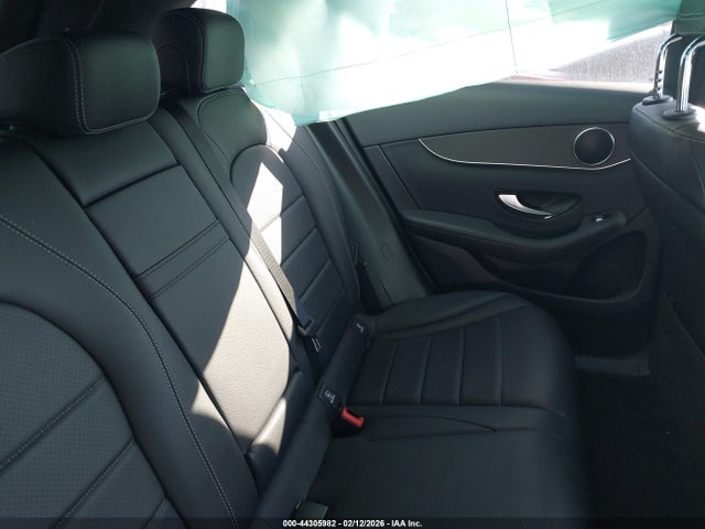 44305982 :رقم المزاد ، W1N0G8EB6NG121353 vin ، 2022 Mercedes-benz Glc 300 4matic Suv مزاد بيع