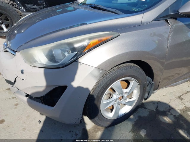 5NPDH4AE1EH518138 Hyundai ELANTRA SE