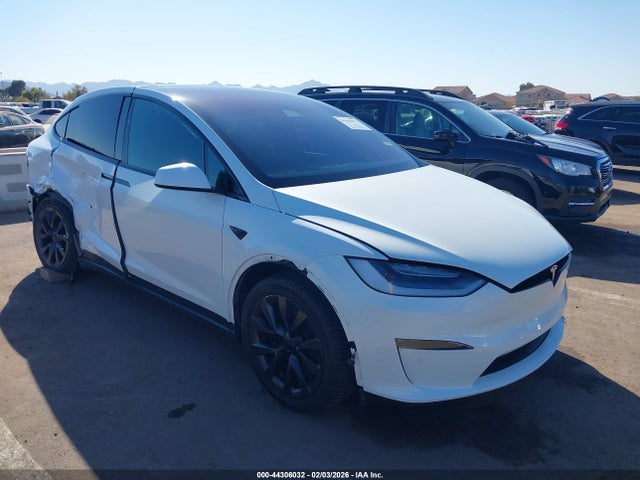 2022 TESLA MODEL X 7SAXCBE62NF332953 Photo 0