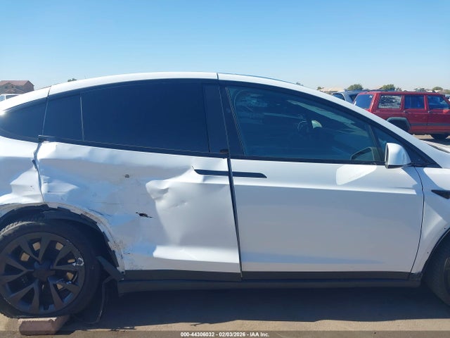 Tesla Model X Plaid Tri Motor All-wheel Drive 2022 7SAXCBE62NF332953 Image 12