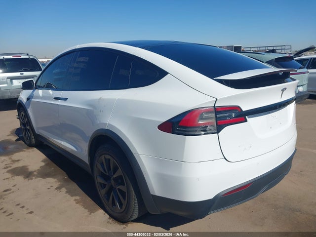 2022 TESLA MODEL X 7SAXCBE62NF332953 Photo 2