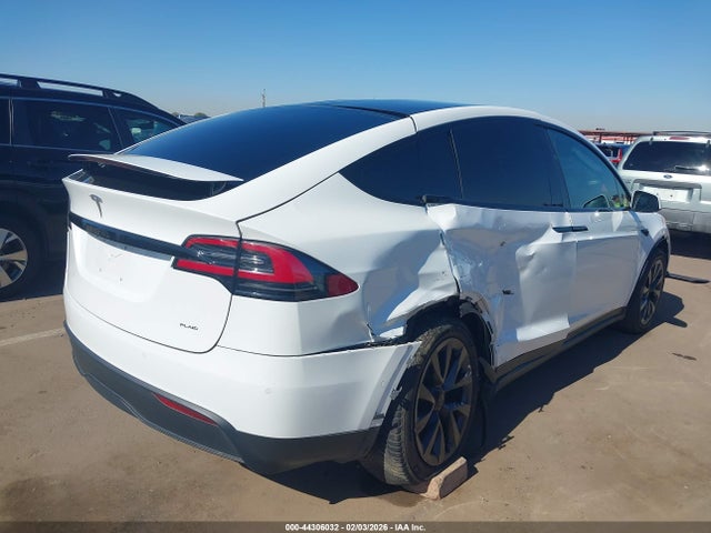 2022 TESLA MODEL X 7SAXCBE62NF332953 Photo 3