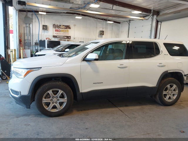 44306064 :رقم المزاد ، 1GKKNKLA4HZ162137 vin ، 2017 Gmc Acadia Sle-1 مزاد بيع