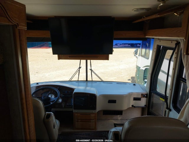 Продажа на аукционе авто 2004 Roadmaster Rail Monocoque, vin: 1RF51336141027334, номер лота: 44306067