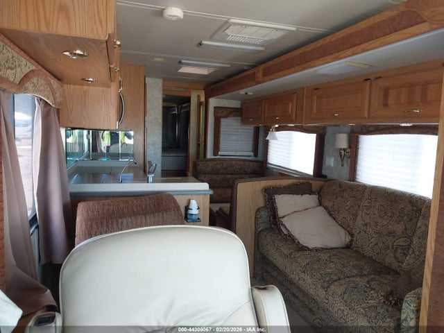 Продажа на аукционе авто 2004 Roadmaster Rail Monocoque, vin: 1RF51336141027334, номер лота: 44306067