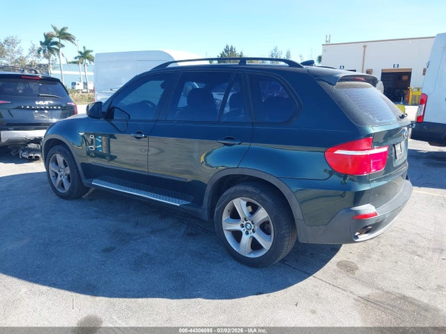2010 BMW X5 5UXFE4C55AL279406 Photo 2