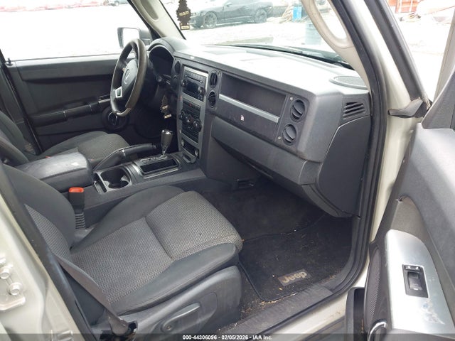 2009 JEEP COMMANDER 1J8HH48K19C501606 Photo 4