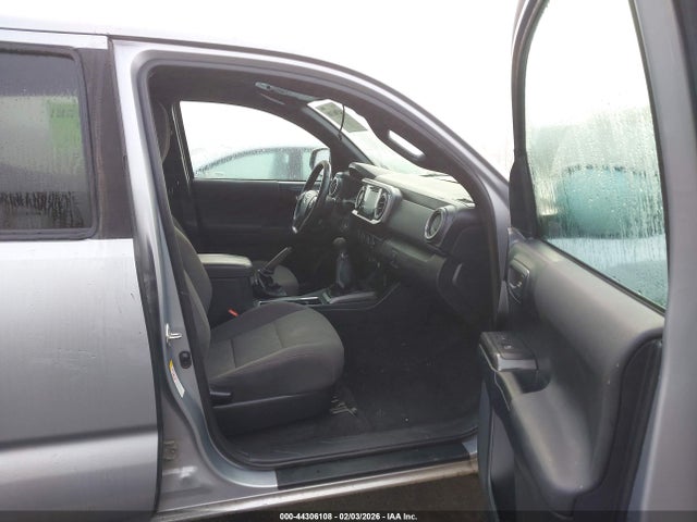 2019 TOYOTA TACOMA 5TFCZ5AN7KX188875 Photo 4