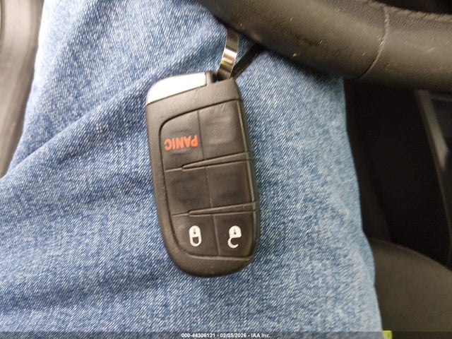 2021 JEEP RENEGADE ZACNJCBB5MPM80455 Photo 10