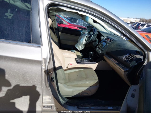 Продажа на аукционе авто 2017 Subaru Outback 2.5i Limited, vin: 4S4BSANC3H3412950, номер лота: 44306126