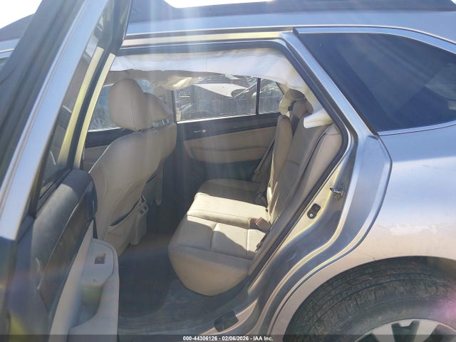 Продажа на аукционе авто 2017 Subaru Outback 2.5i Limited, vin: 4S4BSANC3H3412950, номер лота: 44306126