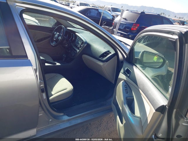 5XXGM4A7XEG263933 KIA Optima Lx