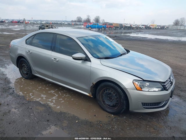 Aukcja sprzedaży 2012 Volkswagen Passat 2.5l S, vin: 1VWAP7A3XCC069263, numer aukcji: 44306180
