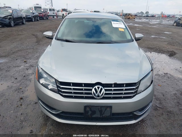 Aukcja sprzedaży 2012 Volkswagen Passat 2.5l S, vin: 1VWAP7A3XCC069263, numer aukcji: 44306180