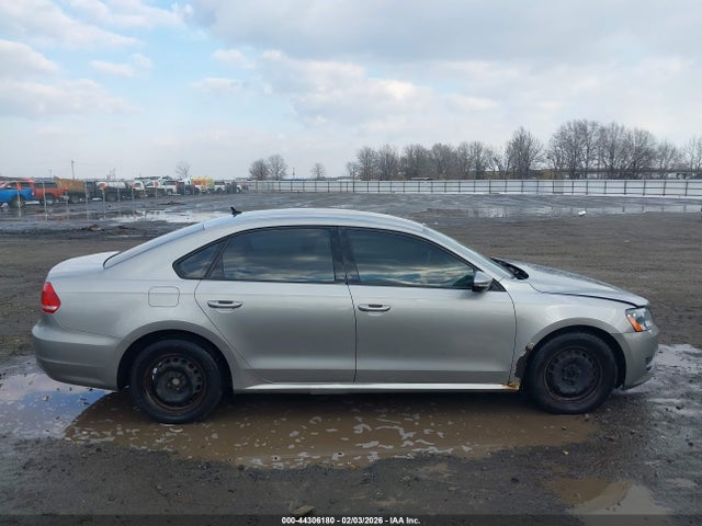 Aukcja sprzedaży 2012 Volkswagen Passat 2.5l S, vin: 1VWAP7A3XCC069263, numer aukcji: 44306180
