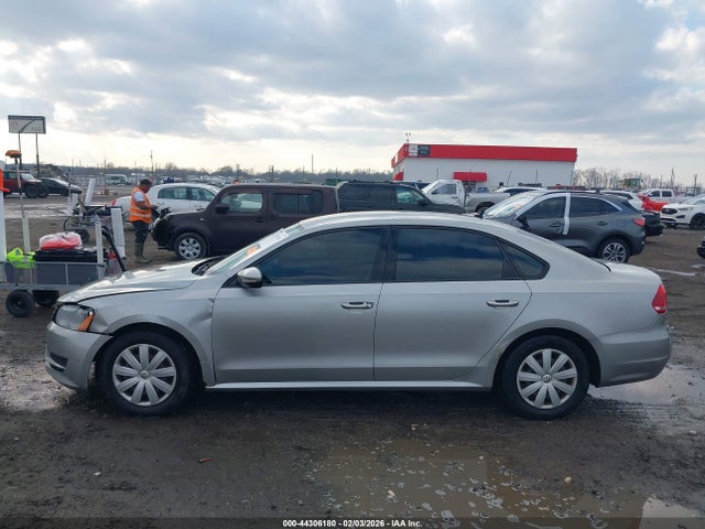 Aukcja sprzedaży 2012 Volkswagen Passat 2.5l S, vin: 1VWAP7A3XCC069263, numer aukcji: 44306180