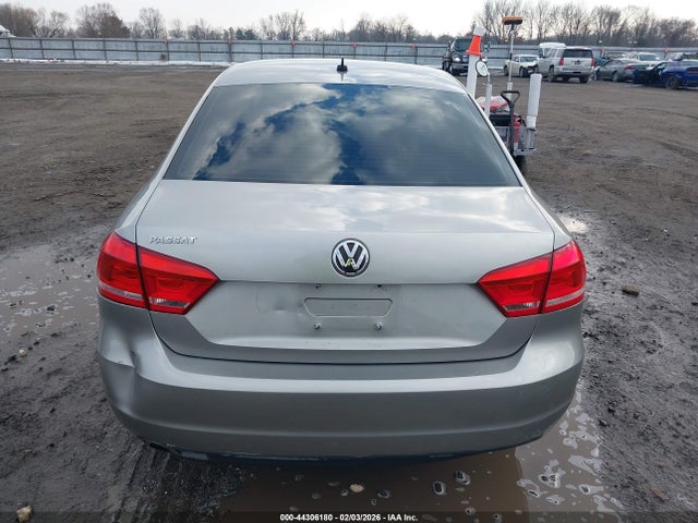 Aukcja sprzedaży 2012 Volkswagen Passat 2.5l S, vin: 1VWAP7A3XCC069263, numer aukcji: 44306180