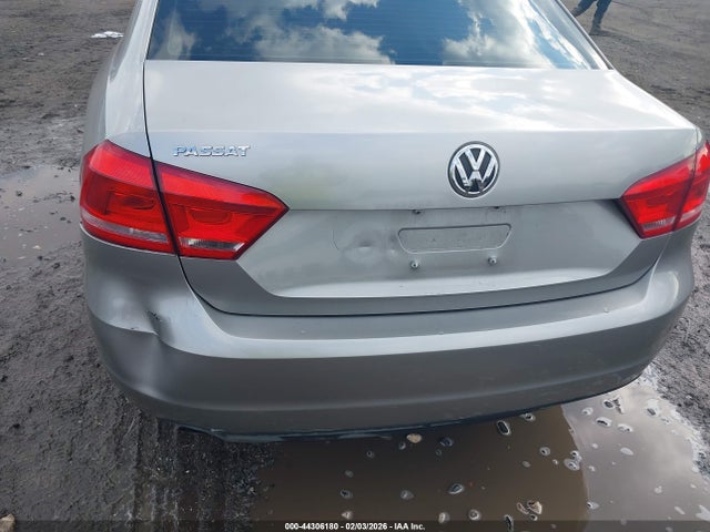 Aukcja sprzedaży 2012 Volkswagen Passat 2.5l S, vin: 1VWAP7A3XCC069263, numer aukcji: 44306180