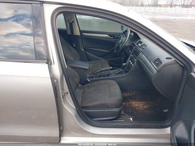 Aukcja sprzedaży 2012 Volkswagen Passat 2.5l S, vin: 1VWAP7A3XCC069263, numer aukcji: 44306180