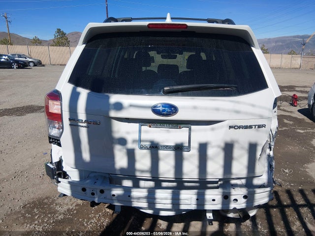 JF2SJAGC0JH416145 Subaru Forester 2.5i Premium