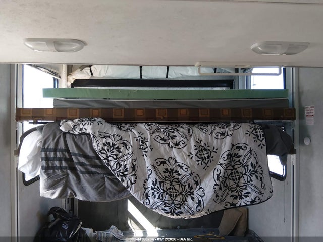 44306204 :رقم المزاد ، 4YDF371228R801088 vin ، 2008 Keystone Rv Raptor مزاد بيع