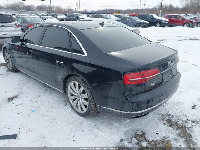 2016 AUDI A8 L WAU34AFD0GN019711 Photo 2