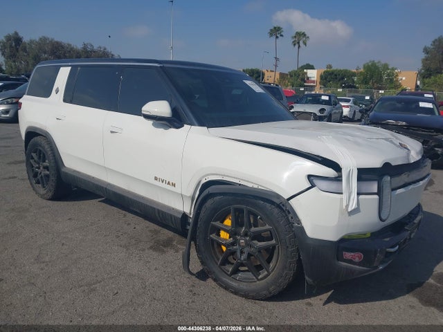 2023 RIVIAN R1S 7PDSGABA6PN017536
