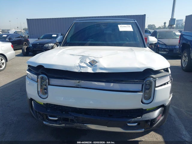 7PDSGABA6PN017536 Rivian R1s Adventure