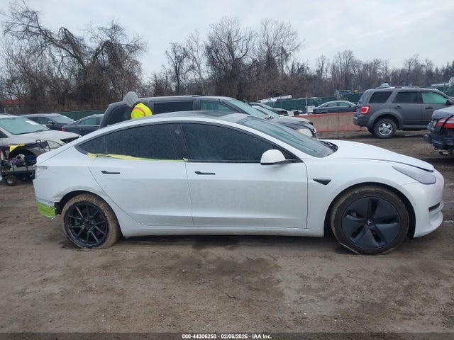 Продажа на аукционе авто 2022 Tesla Model 3 Long Range Dual Motor All-wheel Drive, vin: 5YJ3E1EB0NF197372, номер лота: 44306250