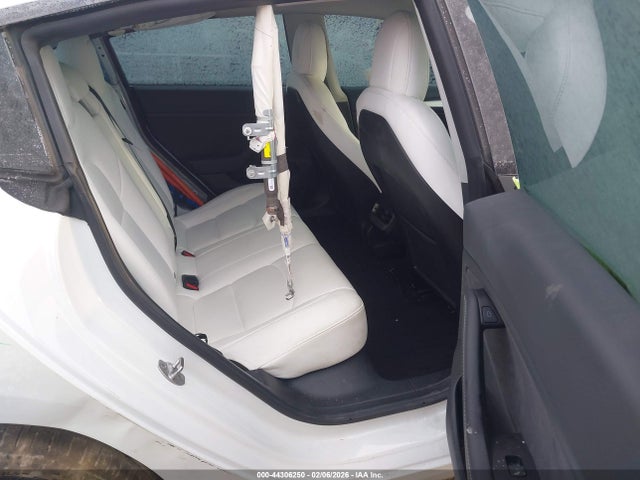Продажа на аукционе авто 2022 Tesla Model 3 Long Range Dual Motor All-wheel Drive, vin: 5YJ3E1EB0NF197372, номер лота: 44306250
