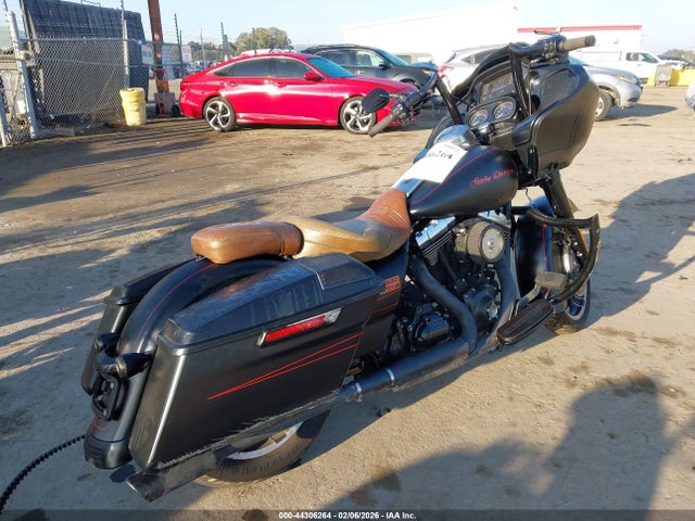 1HD1KTM3XFB698567 Harley-Davidson Fltrxs Road Glide Special