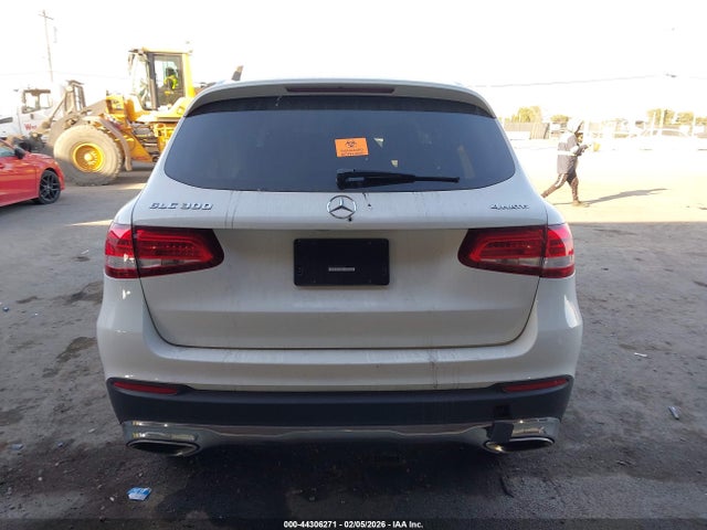 WDC0G4KB3JV070026 Mercedes-Benz Glc 300 4matic