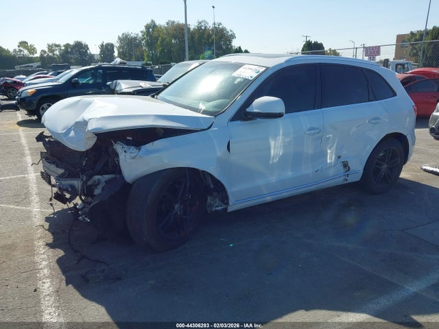 2014 AUDI Q5 WA1LFAFP6EA032744 Photo 1