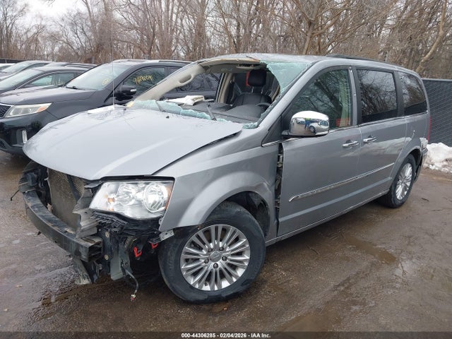 Продаж на аукціоні авто 2015 Chrysler Town & Country Touring-l, vin: 2C4RC1CGXFR620298, номер лоту: 44306285