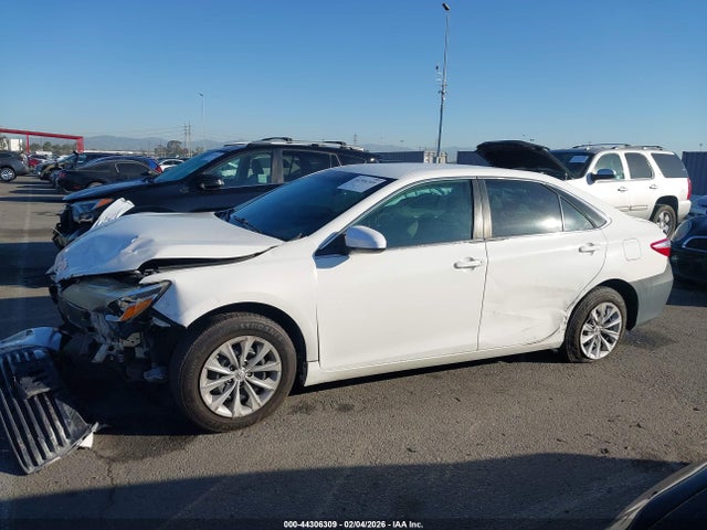 Toyota CAMRY LE 2016 4T4BF1FK0GR541737 Image 14
