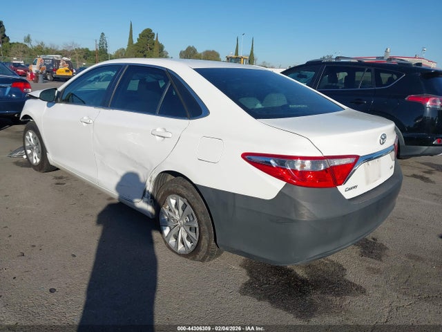 Toyota CAMRY LE 2016 4T4BF1FK0GR541737 Image 3