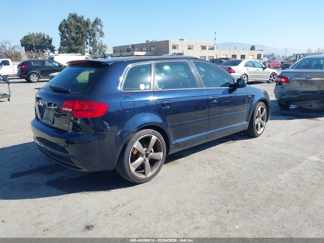 2013 AUDI A3 WAUKJAFM6DA018506 Photo 3