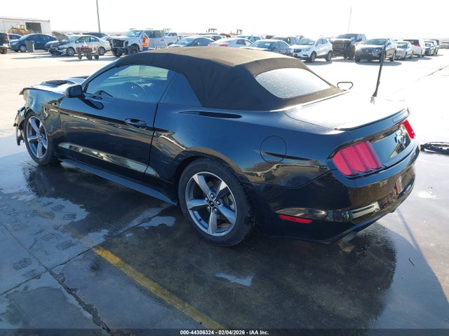 1FATP8EM7G5332684 Ford Mustang V6