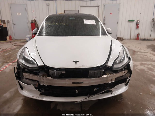 2023 Tesla Model 3 Long Range Dual Motor All-wheel Drive მანქანა იყიდება აუქციონზე, vin: 5YJ3E1EB4PF598880, აუქციონის ნომერი: 44306325