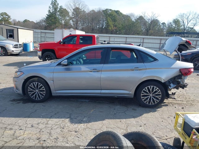 44306364 :رقم المزاد ، 3VWCB7BU4LM066890 vin ، 2020 Volkswagen Jetta مزاد بيع