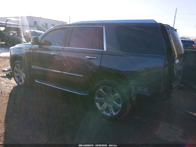 2017 CADILLAC ESCALADE 1GYS4BKJ6HR396077 Photo 2