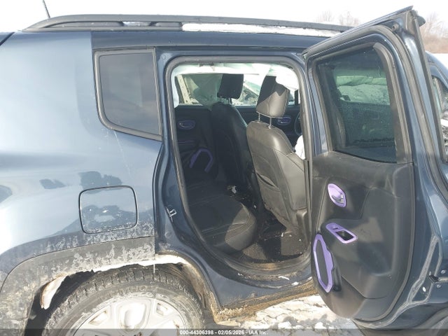 Продаж на аукціоні авто 2022 Jeep Renegade Limited 4x4, vin: ZACNJDD17NPN72534, номер лоту: 44306398