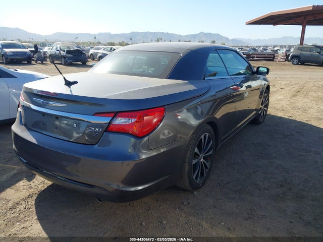 Chrysler 200 S 2014 1C3BCBGG9EN163307 Image 4