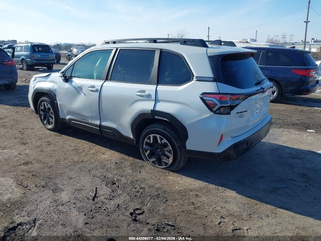 Subaru Forester Premium 2025 JF2SLDDC0SH403607 Image 3