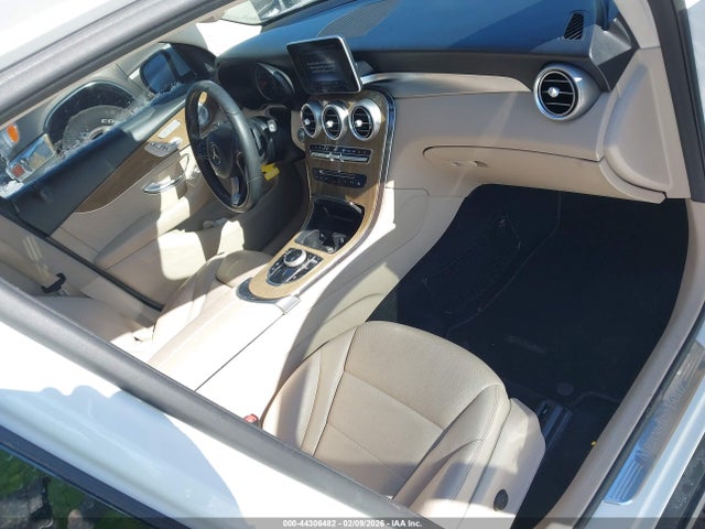 2018 MERCEDES-BENZ GLC 300 COUPE WDC0J4KB5JF385969 Photo 4